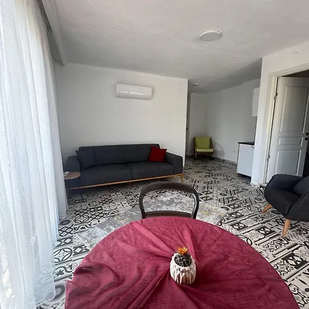 Apart-hotel Maia
